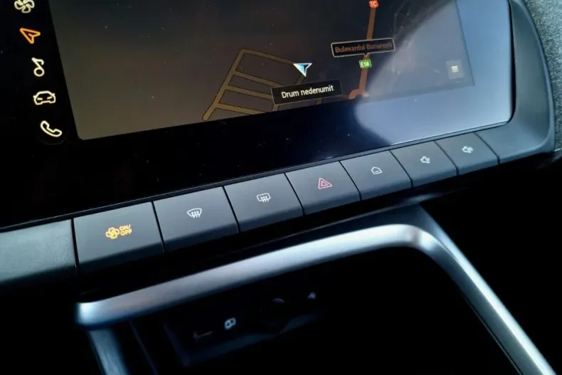 MG ZS HEV din 2025 cu 1 km - oferta MG0187124 - foto 18