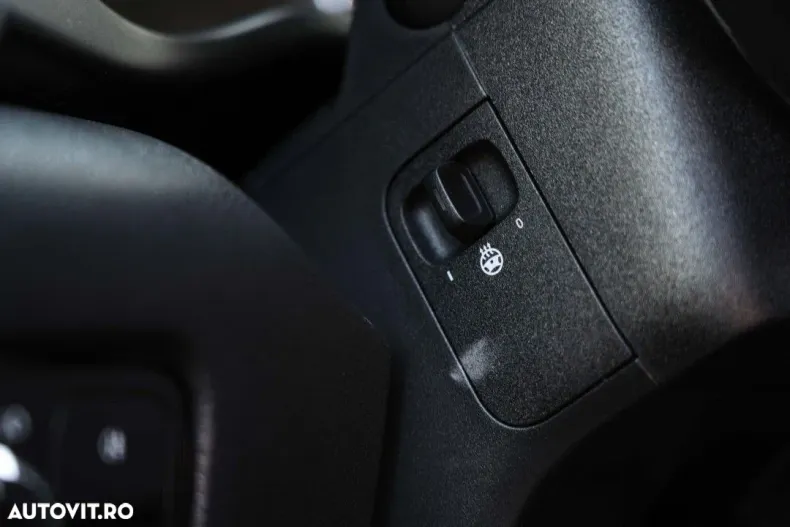 Mercedes-Benz Vito din 2025 cu 4.000 km - oferta MER187130 - foto 28