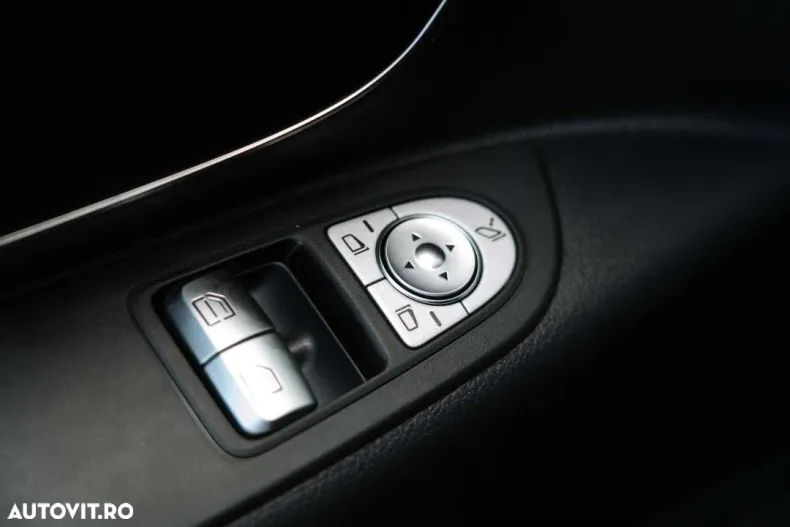 Mercedes-Benz Vito din 2025 cu 4.000 km - oferta MER187130 - foto 31