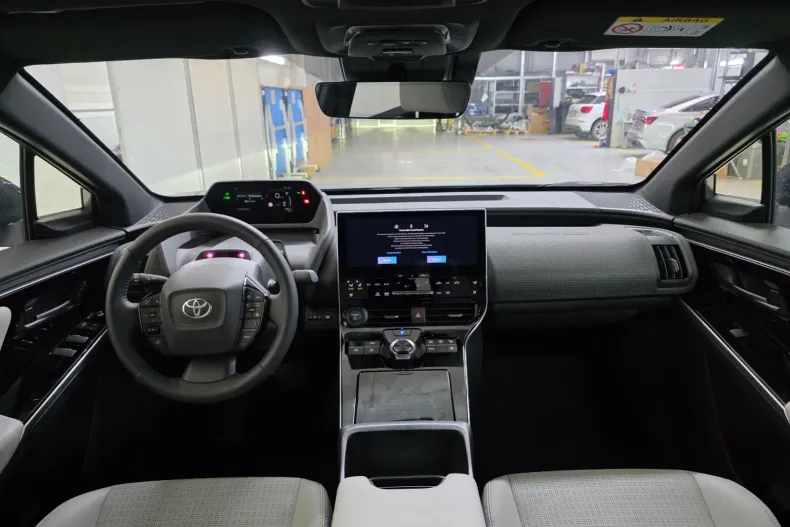 Toyota bZ4X din 2025 cu 2.000 km - oferta TOY187141 - foto 17