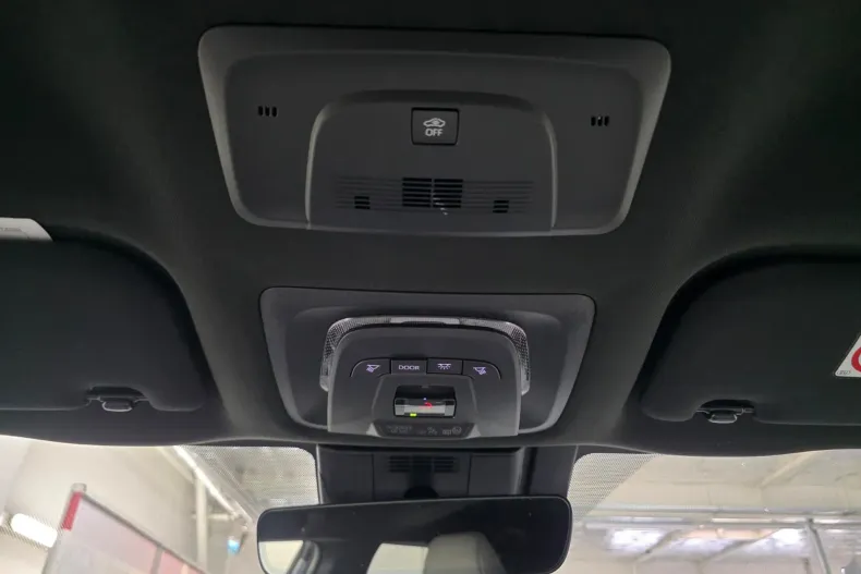 Toyota bZ4X din 2025 cu 2.000 km - oferta TOY187141 - foto 20