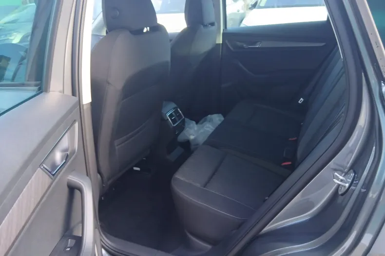Skoda Karoq din 2026 cu 5 km - oferta SKO187145 - foto 12