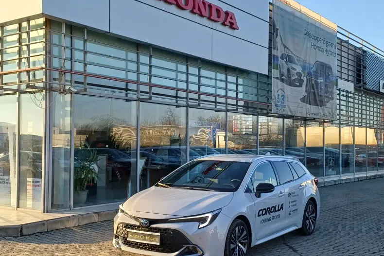 Toyota Corolla din 2025 cu 2.667 km - oferta TOY187156 - foto 1