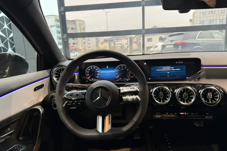 Mercedes-Benz A 200 (Clasa A) din 2025 cu 9 km - oferta MER187160 - foto 12