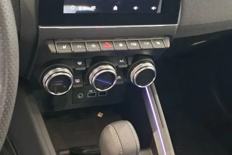 Renault Clio din 2024 cu 10.491 km - oferta REN187162 - foto 16