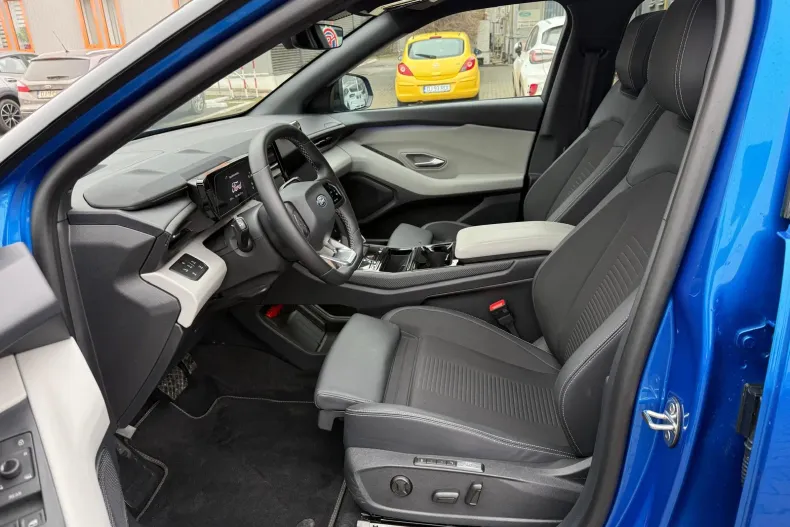 Ford Explorer din 2025 cu 5.000 km - oferta FOR187174 - foto 7