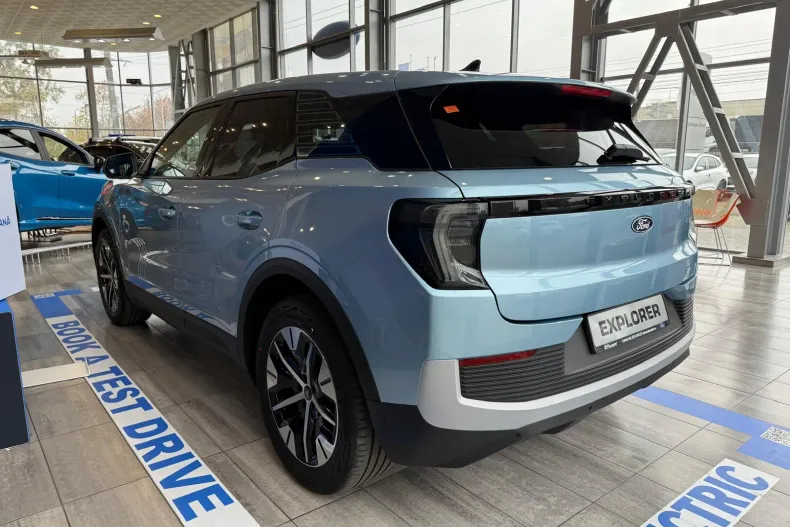 Ford Explorer din 2025 cu 1 km - oferta FOR187175 - foto 3