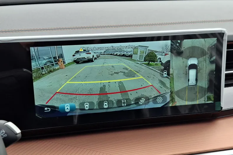 KGM Torres EVX din 2025 cu 1 km - oferta KGM187194 - foto 13