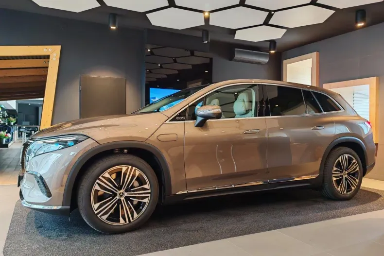 Mercedes-Benz EQS din 2024 cu 35.000 km - oferta MER187199 - foto 5