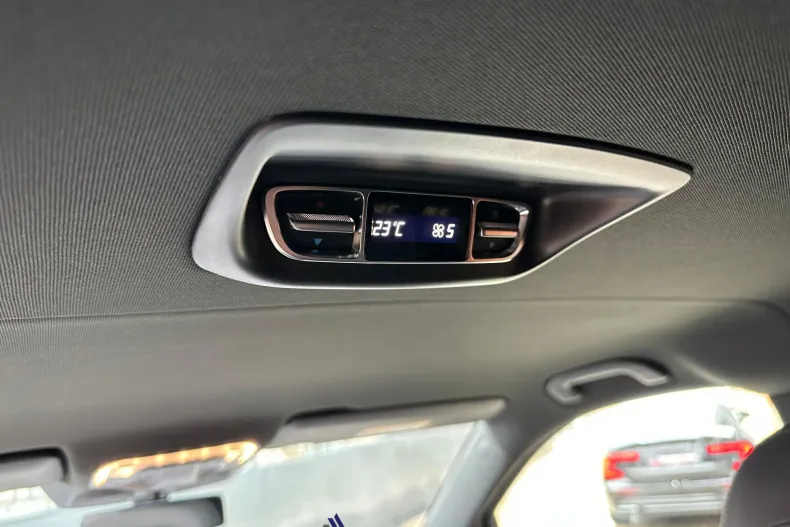 Mercedes-Benz V din 2024 cu 25.926 km - oferta MER187207 - foto 21