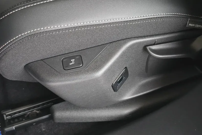 Peugeot 3008 din 2025 cu 3 km - oferta PEU187212 - foto 24