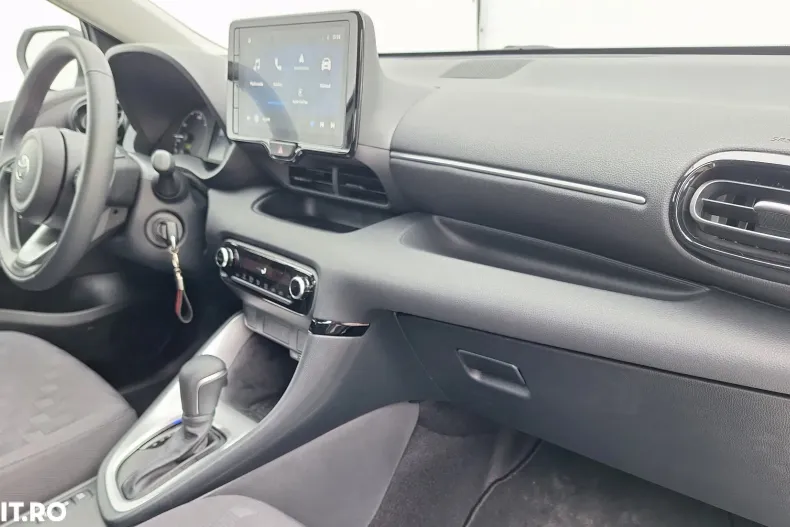Toyota Yaris din 2025 cu 1.500 km - oferta TOY187214 - foto 11