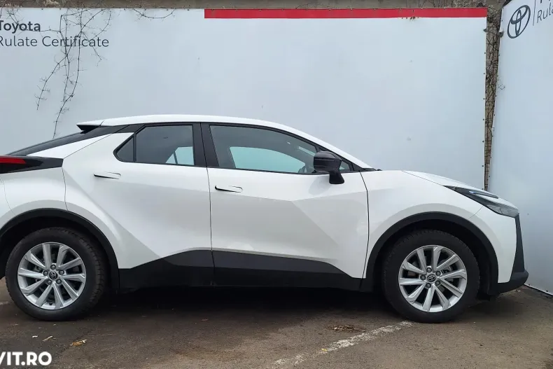 Toyota C-HR din 2025 cu 4.200 km - oferta TOY187215 - foto 10