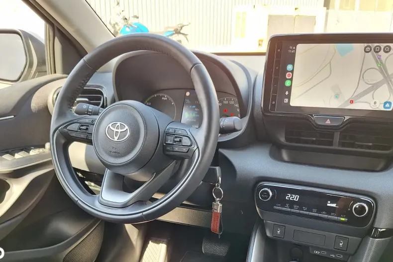 Toyota Yaris din 2024 cu 4.200 km - oferta TOY187218 - foto 7