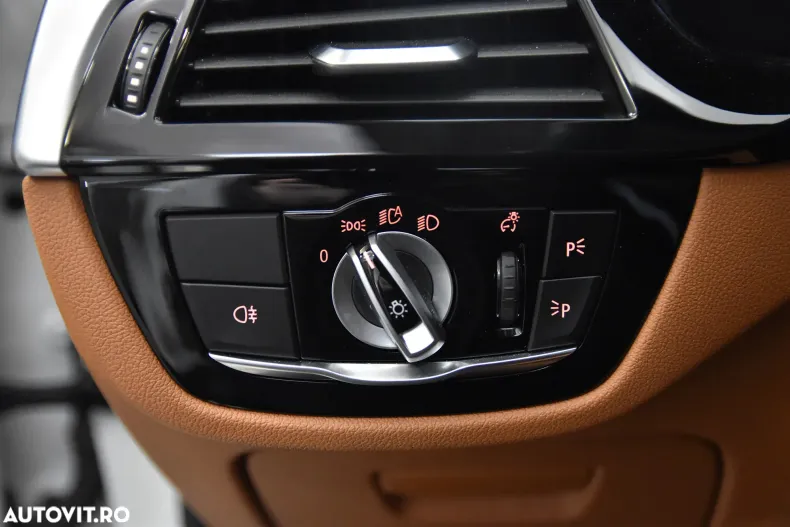 BMW Seria 5 din 2021 cu 157.472 km - oferta BMW187228 - foto 15