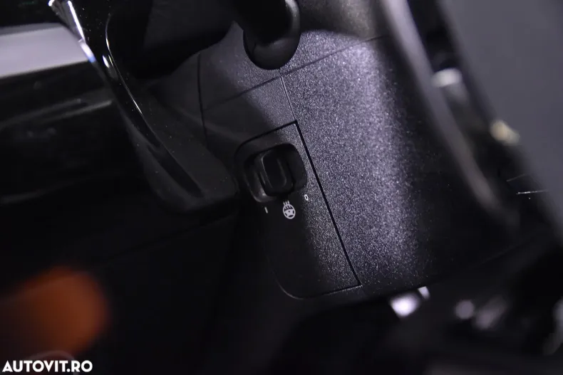 Mercedes-Benz GLA din 2025 cu 1.932 km - oferta MER187244 - foto 17