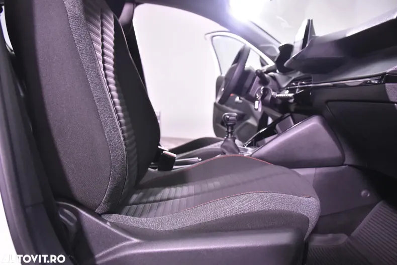 Peugeot 208 din 2022 cu 101.480 km - oferta PEU187255 - foto 11