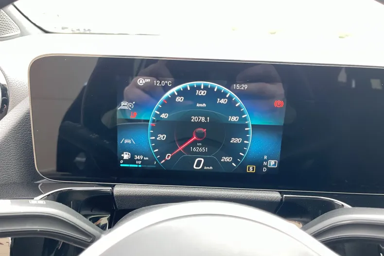 Mercedes-Benz GLA din 2022 cu 162.000 km - oferta MER187266 - foto 39