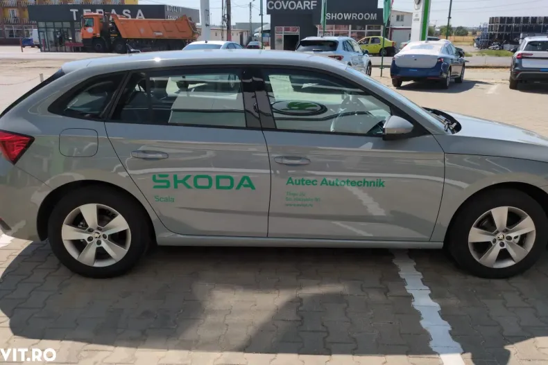 Skoda Scala din 2024 cu 3.900 km - oferta SKO187273 - foto 4