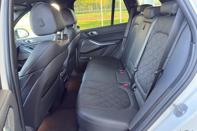 BMW X5 (Seria X) din 2022 cu 75.004 km - oferta BMW187275 - foto 13