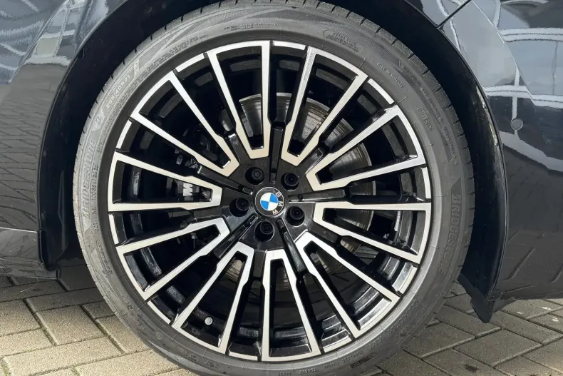 BMW Seria 7 din 2025 cu 100 km - oferta BMW187280 - foto 39