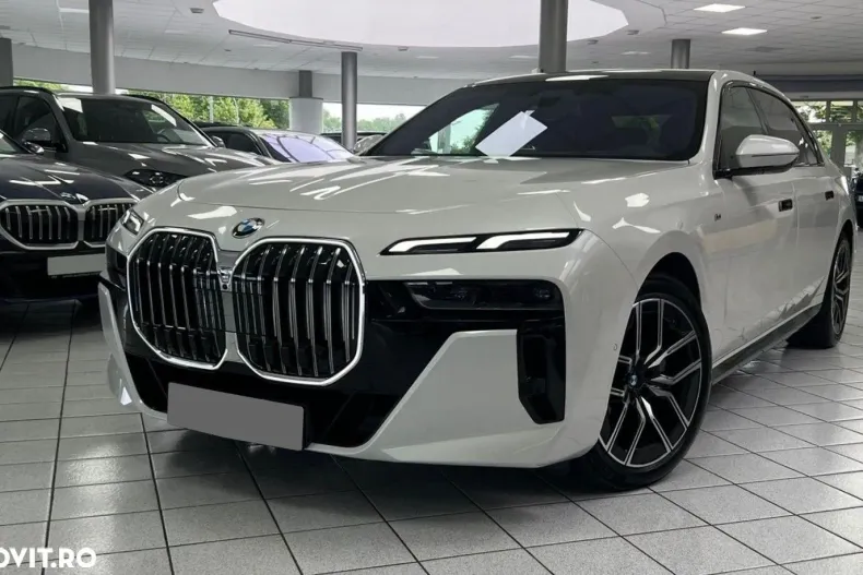 BMW Seria 7 din 2024 cu 5.000 km - oferta BMW187281 - foto 1
