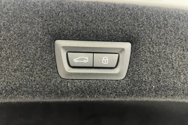 BMW Seria 7 din 2024 cu 5.000 km - oferta BMW187281 - foto 25