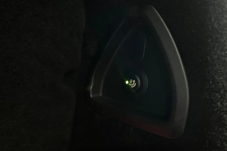 BMW Seria 7 din 2024 cu 5.000 km - oferta BMW187281 - foto 27