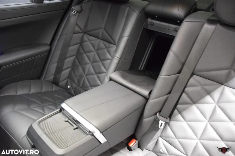 BMW Seria 7 din 2024 cu 25.200 km - oferta BMW187282 - foto 22