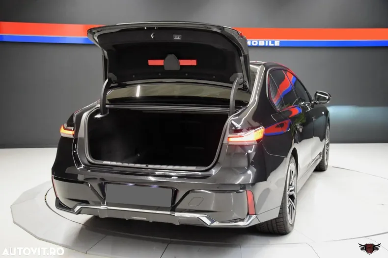 BMW Seria 7 din 2024 cu 25.200 km - oferta BMW187282 - foto 23