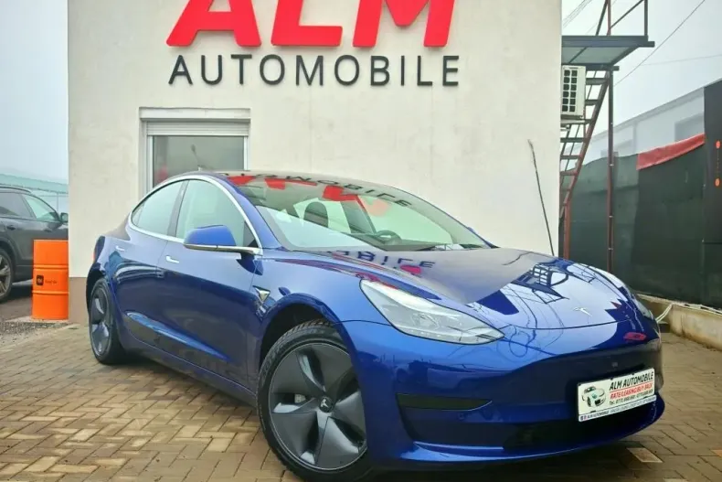 Tesla Model 3 din 2021 cu 70.100 km - oferta TES187284 - foto 1