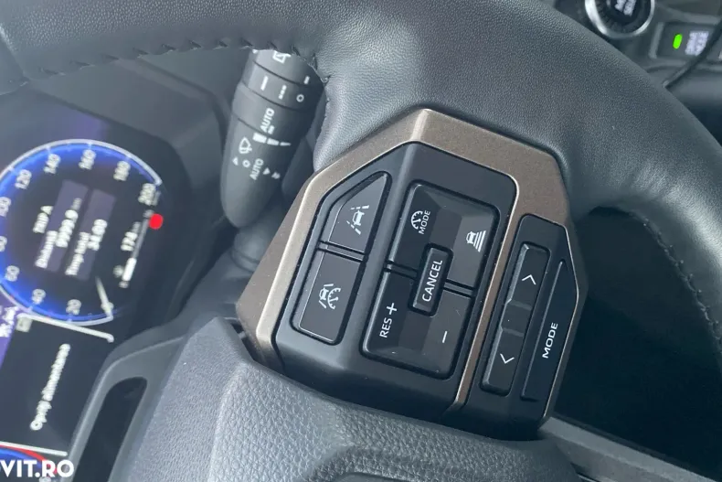 Toyota Land Cruiser din 2024 cu 56.500 km - oferta TOY187294 - foto 12