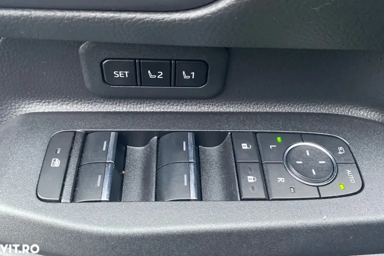 Toyota Land Cruiser din 2024 cu 56.500 km - oferta TOY187294 - foto 15