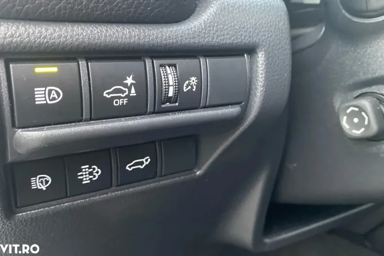 Toyota Land Cruiser din 2024 cu 56.500 km - oferta TOY187294 - foto 16