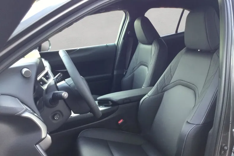 Lexus UX din 2025 cu 10 km - oferta LEX187296 - foto 8