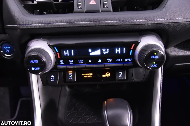 Toyota RAV4 din 2022 cu 50.451 km - oferta TOY187303 - foto 17