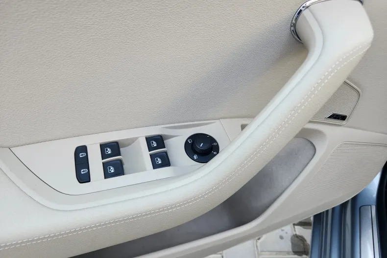 Skoda Superb din 2021 cu 34.000 km - oferta SKO187309 - foto 15