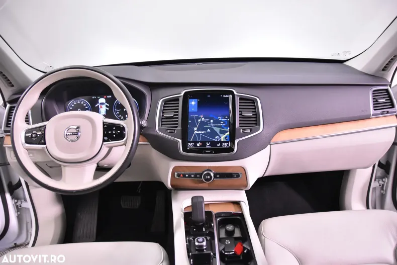 Volvo XC90 din 2022 cu 56.334 km - oferta VOL187310 - foto 9