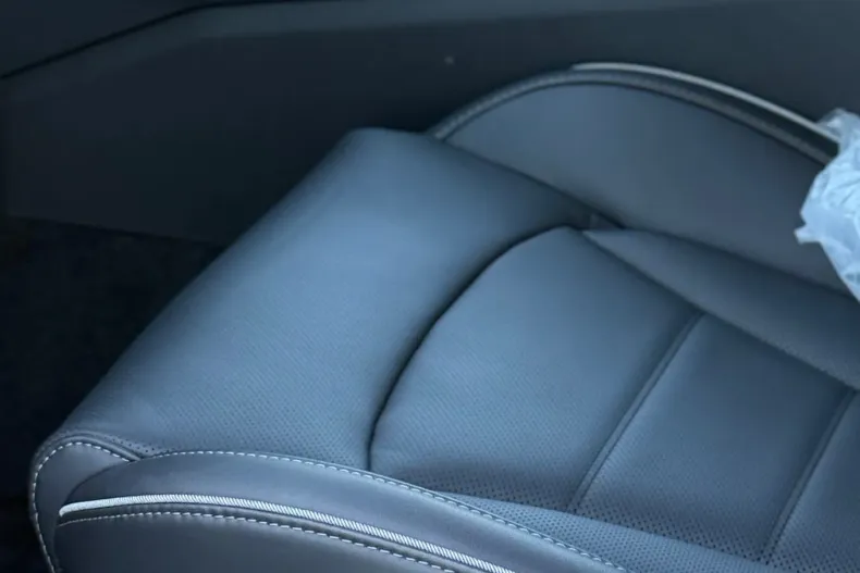 KGM Rexton din 2025 cu 9 km - oferta KGM187315 - foto 17