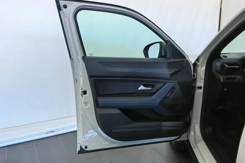 Dacia Duster din 2025 cu 4.329 km - oferta DAC187323 - foto 6