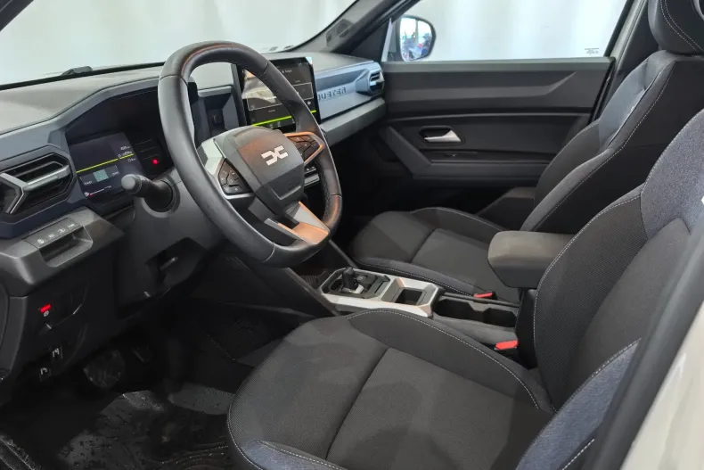 Dacia Duster din 2025 cu 4.329 km - oferta DAC187323 - foto 8