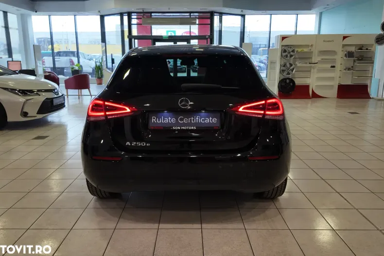 Mercedes-Benz A 250 (Clasa A) din 2022 cu 81.500 km - oferta MER187334 - foto 5