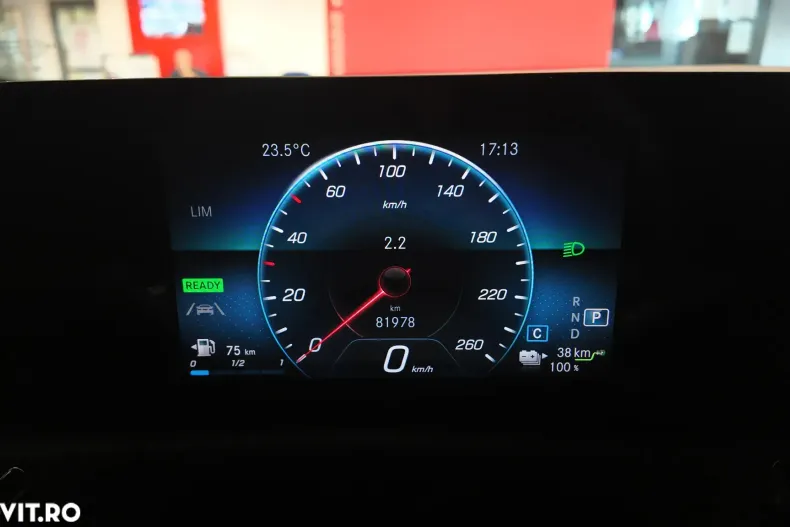 Mercedes-Benz A 250 (Clasa A) din 2022 cu 81.500 km - oferta MER187334 - foto 22