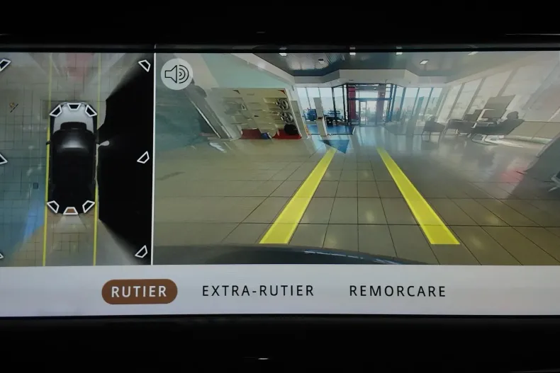 Land Rover Discovery Sport din 2022 cu 39.300 km - oferta LAN187338 - foto 30