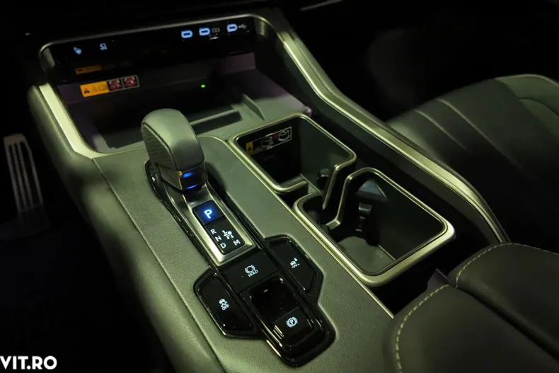 Lexus TX500 H din 2024 cu 17.900 km - oferta LEX187339 - foto 26