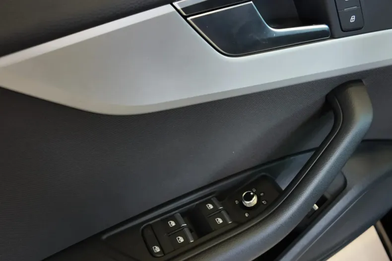 Audi A5 din 2022 cu 127.500 km - oferta AUD187341 - foto 19