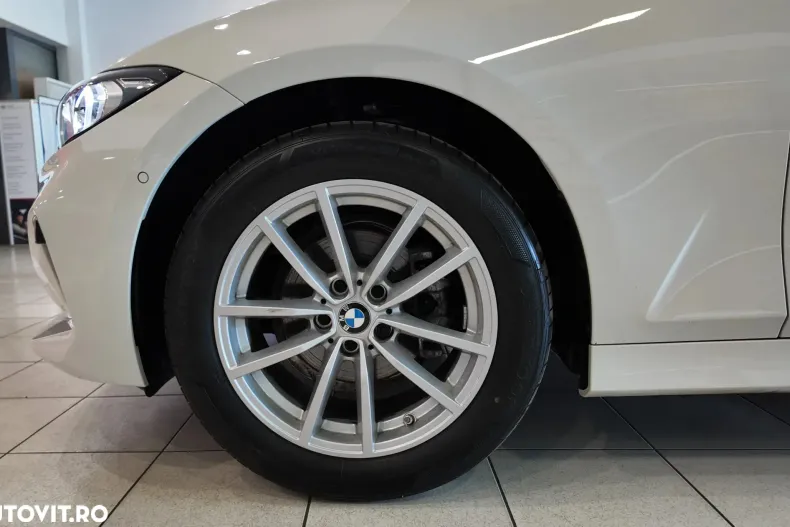 BMW Seria 3 din 2024 cu 12.300 km - oferta BMW187345 - foto 37