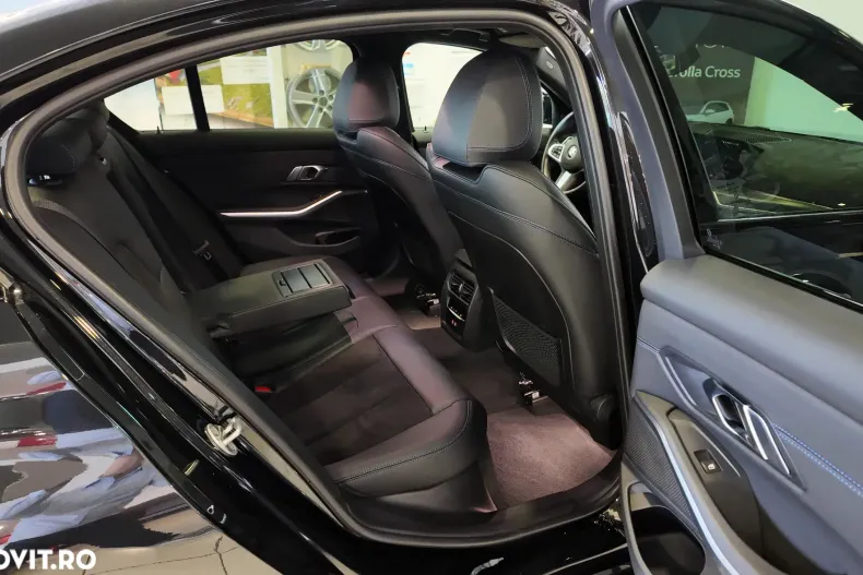 BMW Seria 3 din 2023 cu 25.400 km - oferta BMW187355 - foto 37