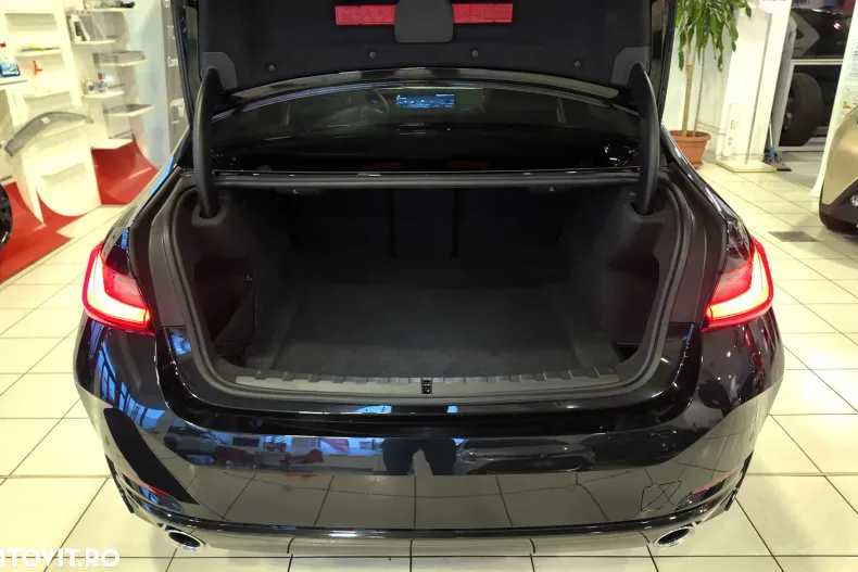 BMW Seria 3 din 2023 cu 36.600 km - oferta BMW187356 - foto 36