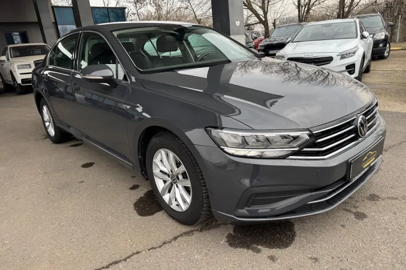 Volkswagen Passat din 2021 cu 72.000 km - oferta VOL187363 - foto 2